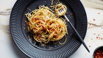 The Quick Garlic and Oil Weeknight Pasta Sauce