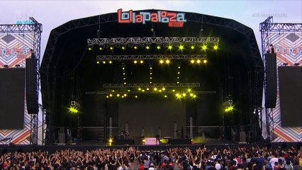 St. Vincent - Bring Me Your Loves (Lollapalooza Brazil 2015)