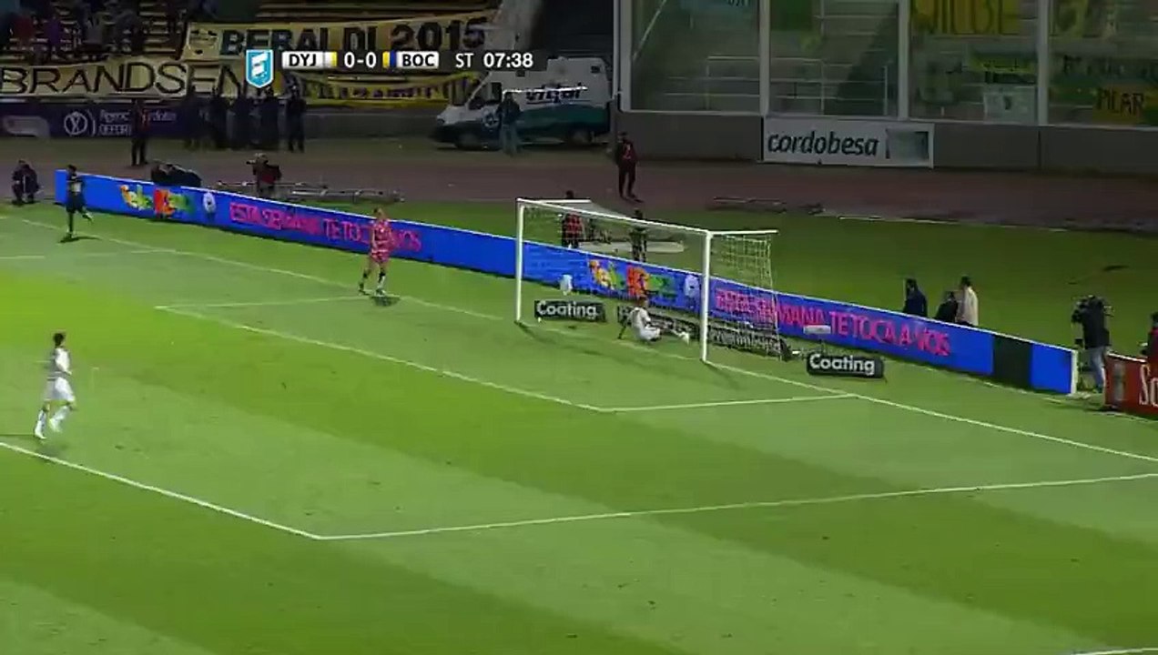 Tevez benefits from keeper howler