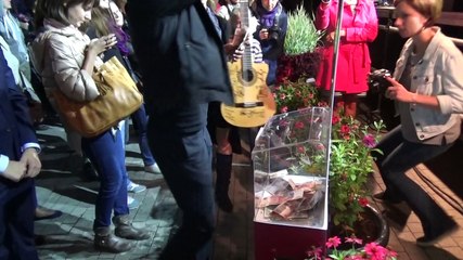 Деньги в ящик на Добропарке