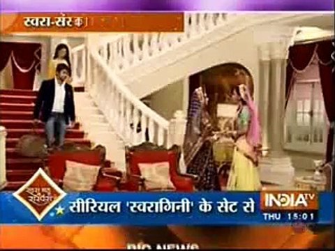 Swara ne Kiya Sanskar ko sabke samne Begunah Sabit yeh jaan kar Lakshy ke uude Hosh - 24 september 2015 - Swaragini