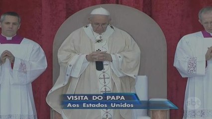 Video herunterladen: Papa fala sobre o drama dos refugiados e os escândalos na Igreja Católica