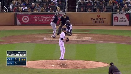 Carlos Santana conecta 18vo. jonrón