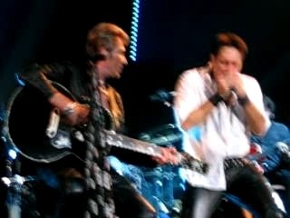 Johnny LA CIGALE le 16 DEC 2006 038