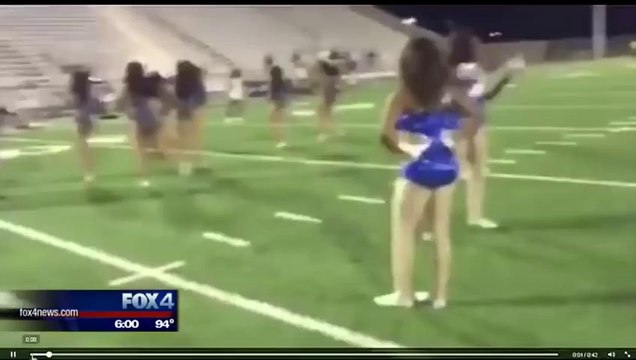 Une battle de danse entre 2 teams de cheerleaders fini en bagarre générale