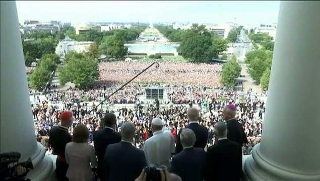 Etats-Unis : le président de la chambre des représentants en larmes devant le discours du pape