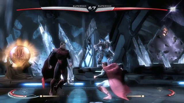 Injustice Gods Among Us Ultimate Edition - Superman vs evil Superman