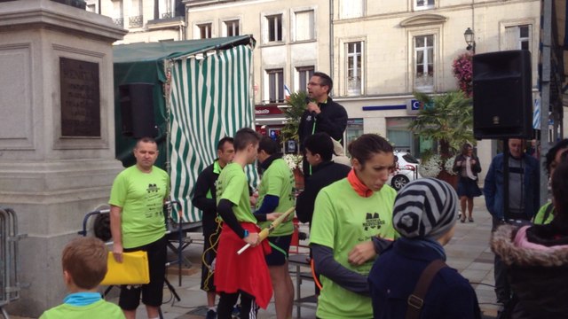 Départ des 10e Virades de l'espoir fléchoises