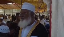 Mufti Rafi Usmani Sb meeting peoples after Namaz-e-Eid ul Azha in Darul Uloom Karachi - 25 Sep 2015