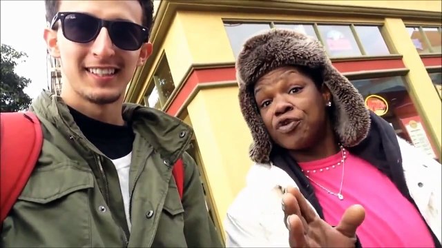 Kissing Prank - Giving Kisses to the Homeless - Kisses Prank - Kissing Strangers - Pranks