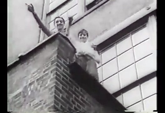 Old school Parkour from the 1930s