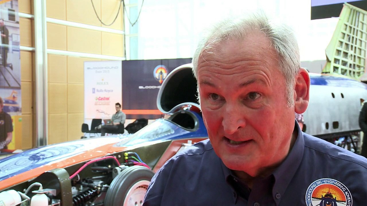 La voiture qui va plus vite qu'un avion dévoilé...
