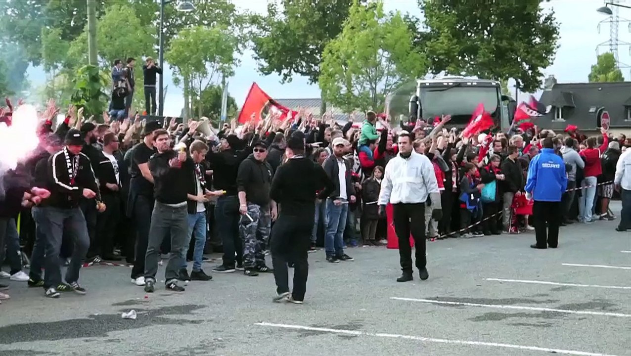 Accueil des joueurs au Roazhon Park.