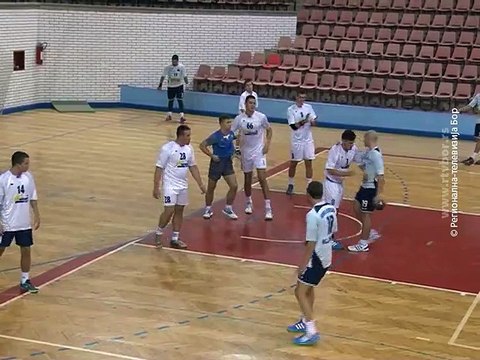 Borske rukometašice i rukometaši pred svojom publikom, 25. septembar 2015. (RTV Bor)