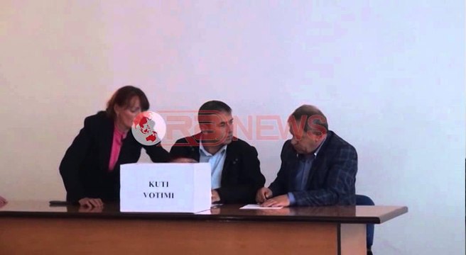 Përçahet koalicioni PS-LSI në Dibër, PD bashkon votat me LSI për kreun e këshillit- Ora News