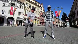 LiveLeak.com - Awesome Dubstep