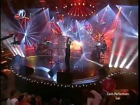 İzel - Bebek (Canlı Performans)