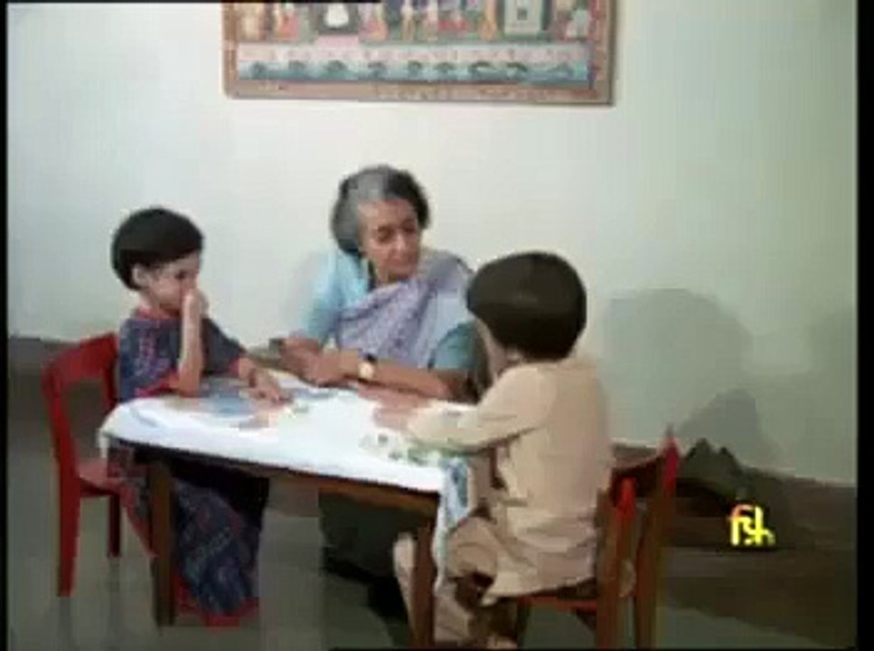 Indira Gandhi with Rahul, Priyanka, Sonia & Rajeev -rare video