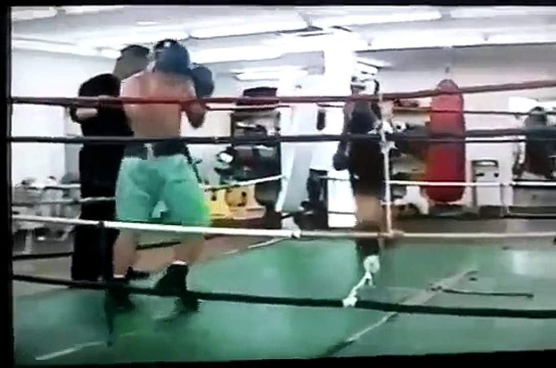 亀田興毅中学2年生VS竹本裕規19歳 YouTube from YouTube by Offliberty