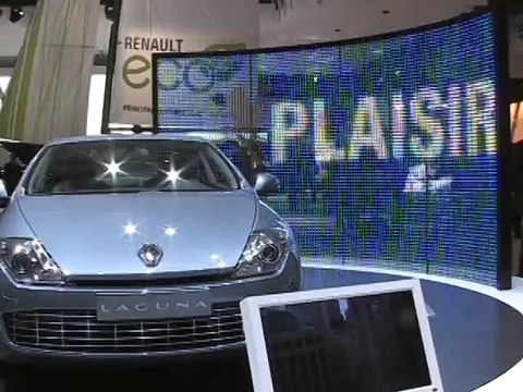 Renault au Salon de l'auto 2008 : Zoom sur la Mégane 3 et la Laguna Coupé