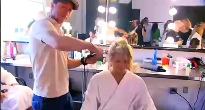 Sports illustrated Swimsuit 2008 - NFL pom pom girls