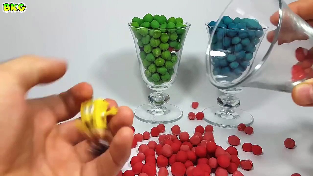 Play Doh Dippin Dots Surprise Minions Spongebob Squarepants Doraemon Mini Figure Toys