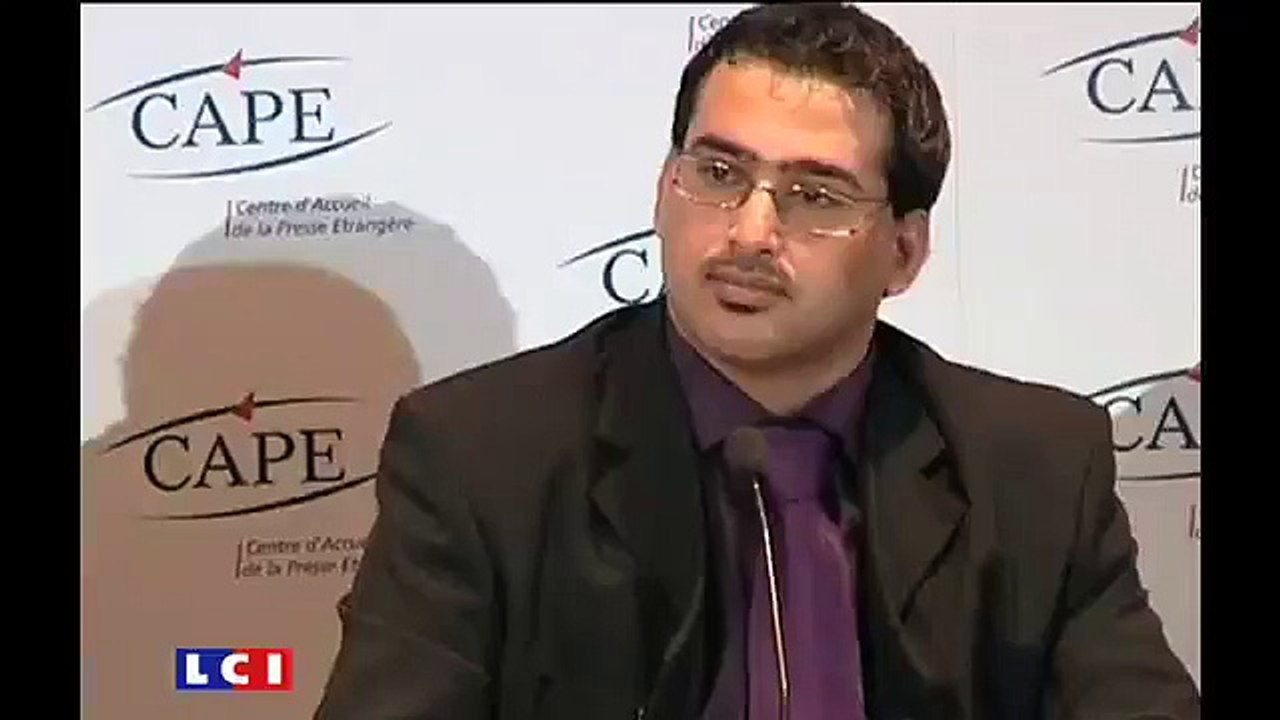 Le lanceur de chaussures attaqué par des chaussures à son tour !