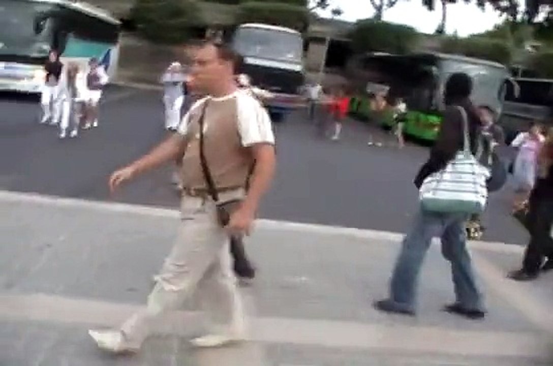 Un bus tombe dans la seine !
