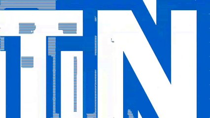 Elle suspend sa fille pour récupérer son jouet !