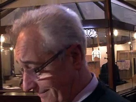 Emplois fictifs : le tribunal dira mardi si le procès Chirac continue