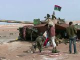 Libye: l'Otan promet d'aider Misrata, Washington met Kadhafi en garde