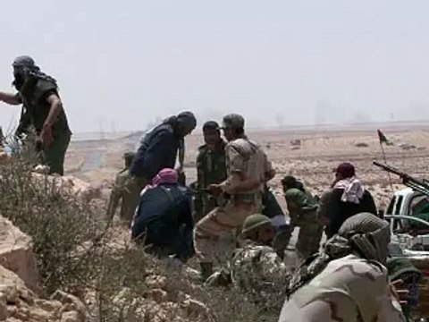 Libye: les rebelles avancent vers l'ouest, Misrata pilonné