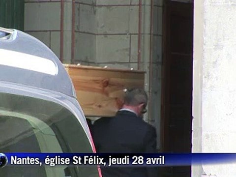 Nantes: obsèques de la mère et de ses quatre enfants assassinés