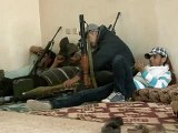 Libye: un fils Kadhafi tué, des ambassades cibles d'attaques à Tripoli