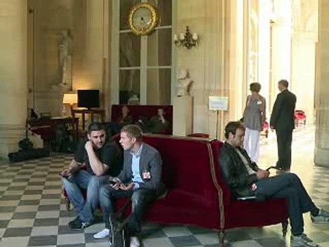 Fin des panneaux prévenant des radars: bras de fer gouvernement-députés UMP