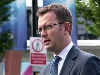 Scandale des écoutes: le baron de la presse Rupert Murdoch attendu à Londres