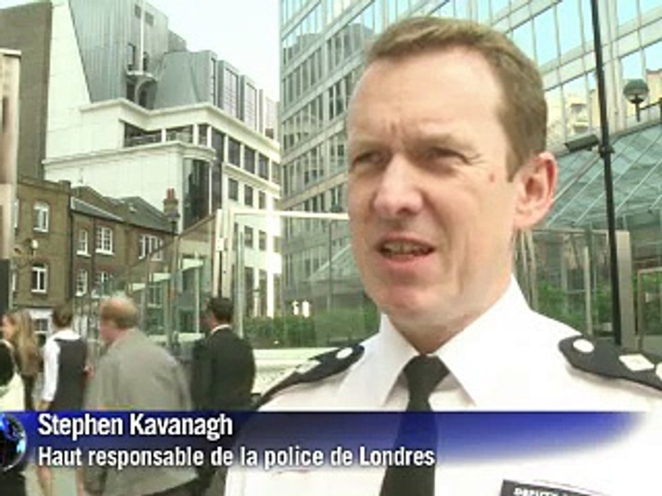 Nuit calme en Grande-Bretagne, "la riposte est en cours" selon Cameron