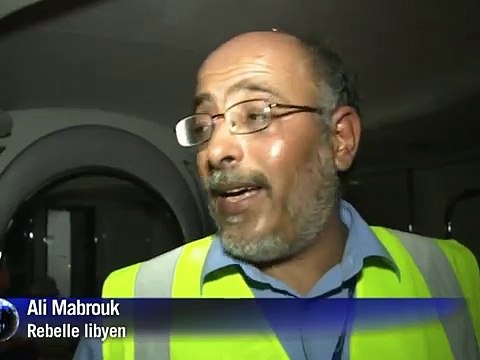 Les rebelles libyens découvrent le luxe dans l'avion de Kadhafi