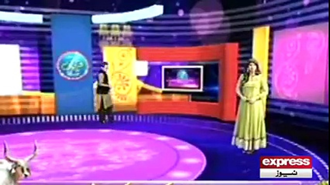 express news - genral Raheel Sharif on this EID with his soliders