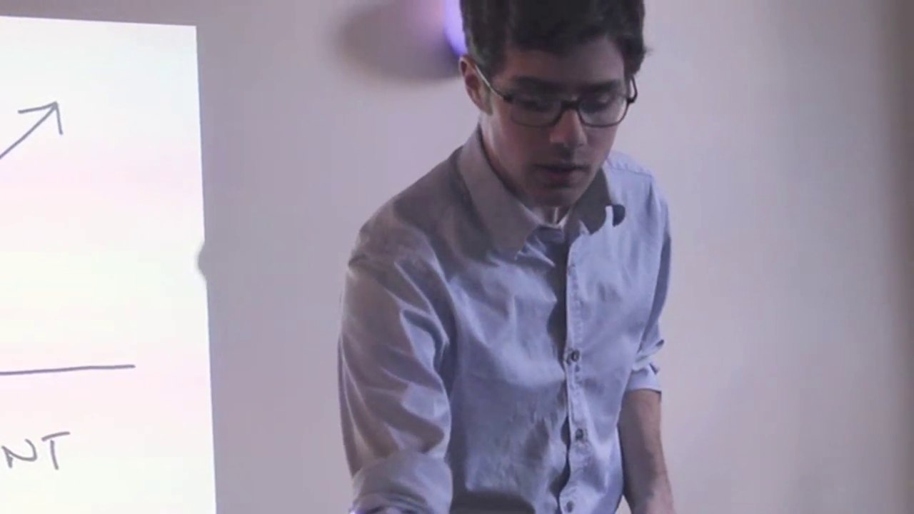 Why you should never use PowerPoint for your presentations - Vooza