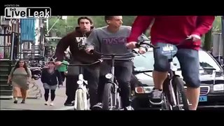 LiveLeak.com - Cycling in Holland - a way of living