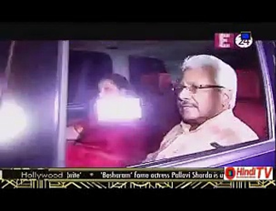 Sanjay Khan Ke Ghar Hui Eid Ki Party 26th September 2015 Hindi-Tv.Com