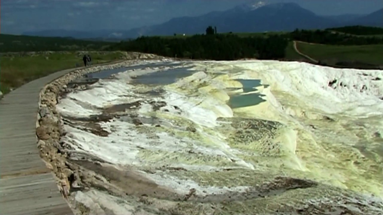 Turquie le site de Pamukkaale " la montagne de coton "