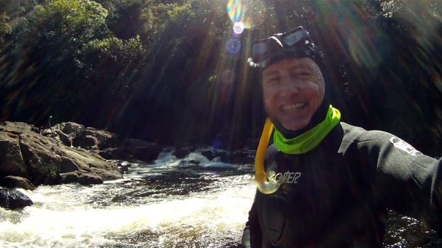 Mergulho, apneia, aguas rasas e cachoeiras da Serra do Mar, São Pulo, Brasil, 2015