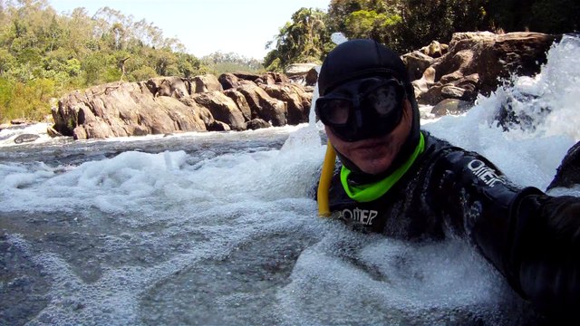Mergulho, apneia, aguas rasas e cachoeiras da Serra do Mar, São Pulo, Brasil, 2015