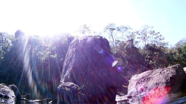 Mergulho, apneia, aguas rasas e cachoeiras da Serra do Mar, São Pulo, Brasil, 2015