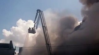 Morden mosque fire: huge fire breaks out at Baitul futuh mosque in south London