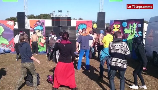 Cloître-Saint-Thégonnec (29). 7 à 8.000 teufeurs au multisons