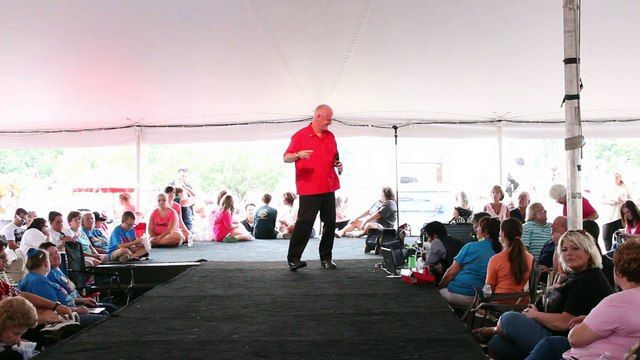 Chris Drummond sings 'Faded love' Elvis Week 2015