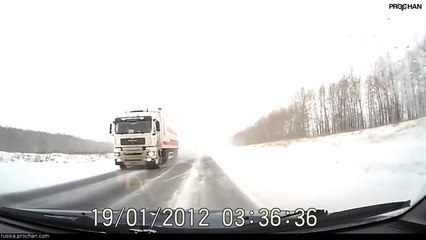 LiveLeak.com - Head-on collision !! Brutal